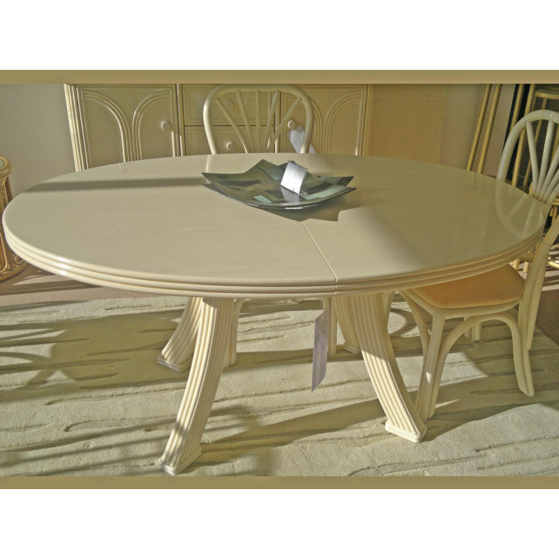 Table à manger en rotin