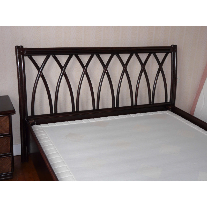 lit en rotin - chambre en rotin